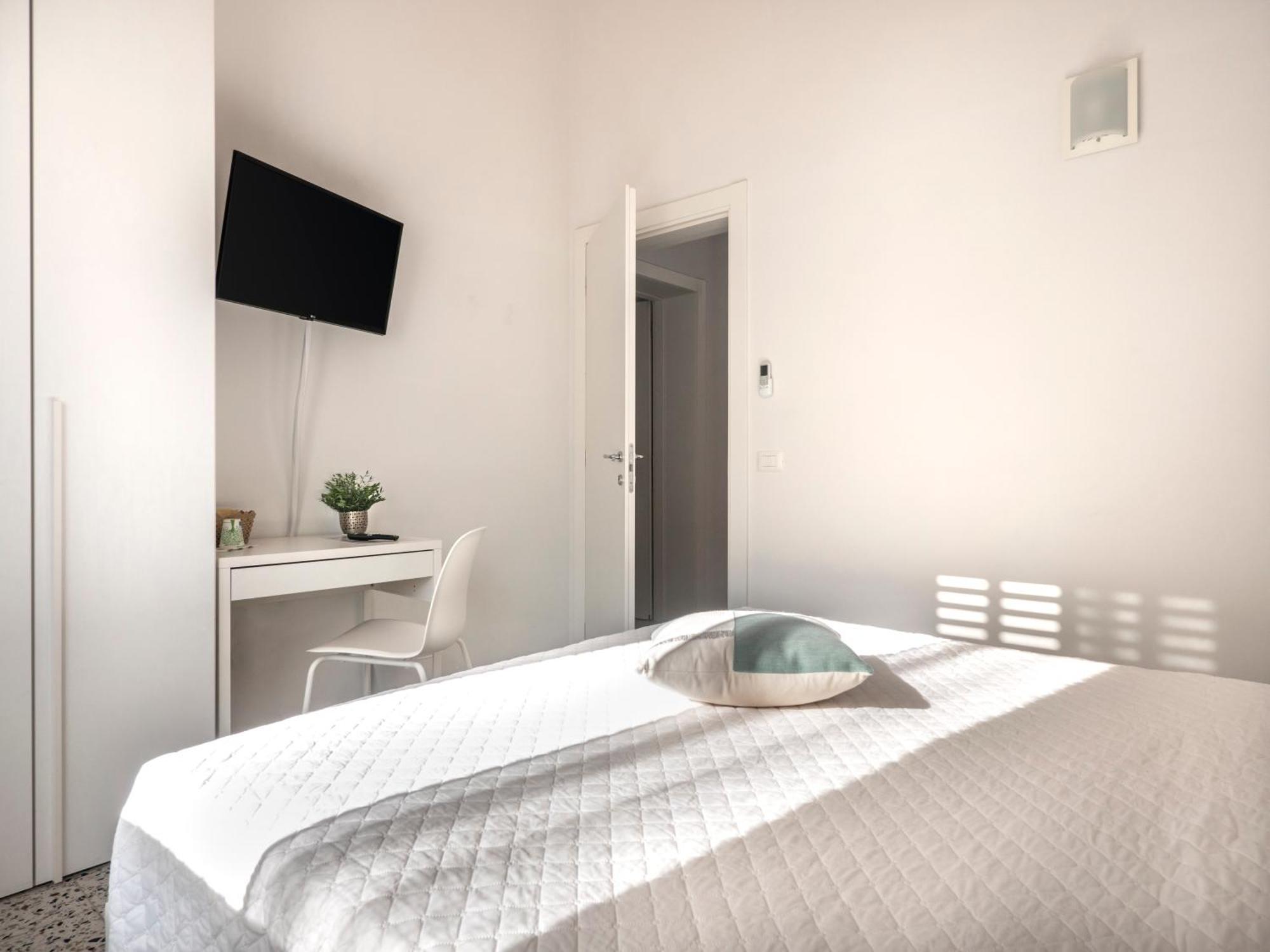 Zuara9Room Rimini Luaran gambar